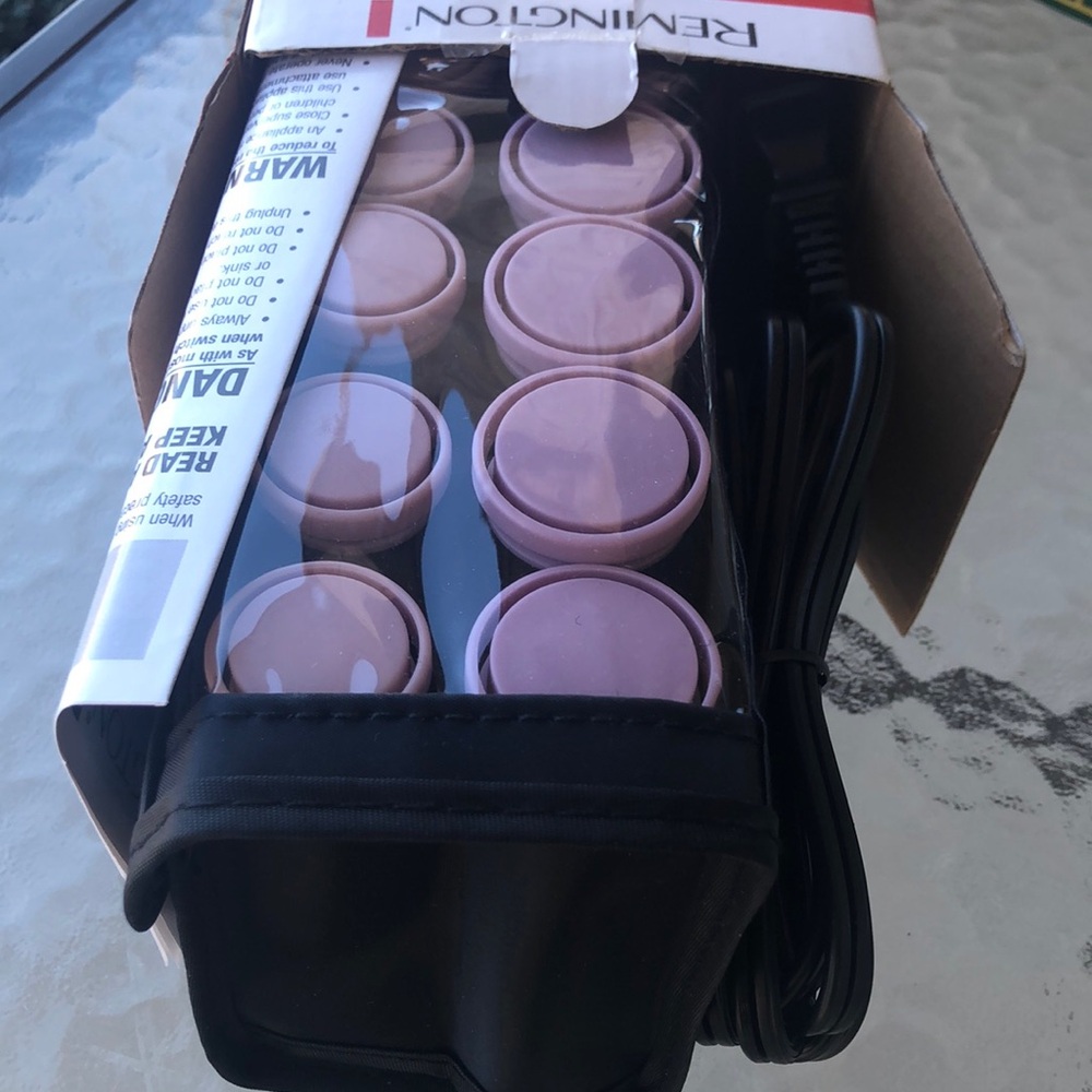 Remington Ionic Ceramic Hot Rollers - Black and Pink - Picture 4 of 4